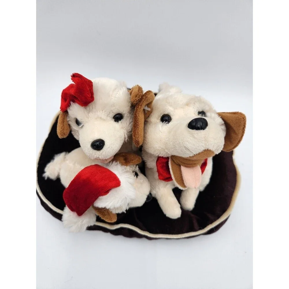 Christmas Plush 3 Puppies Sitting On Pillow Dan‎ Dee Yellow Dogs